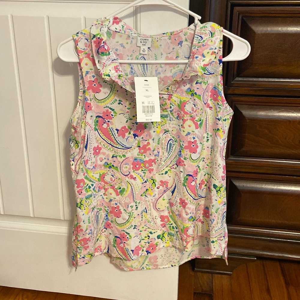 Crown & Ivy top